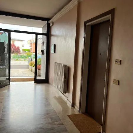 Дом отдыха Rosanna House - Vedano Al Lambro *
