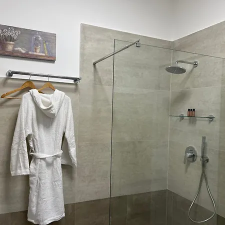 Rosanna House - Vedano Al Lambro * Монца